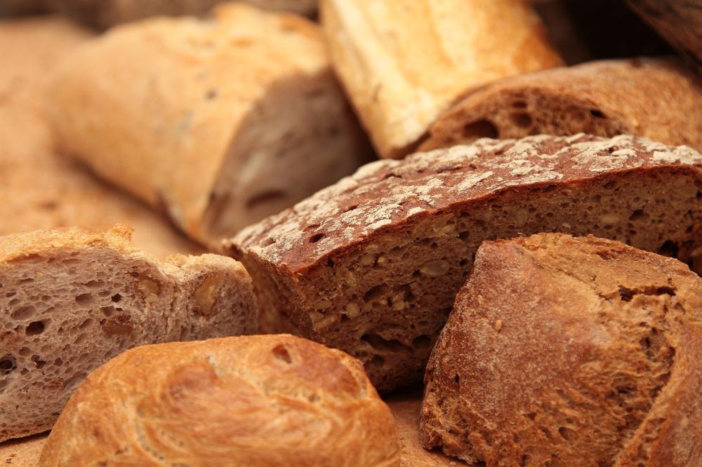 Bake brød i form: En dybdegående guide til populære metoder og historisk gjennomgang